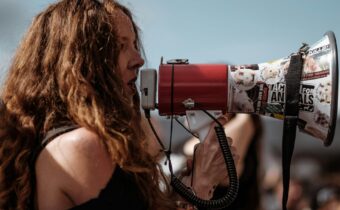 Ako zahraničná pracovná sila ovplyvňuje verejné financie: Pohľad na európske trendy